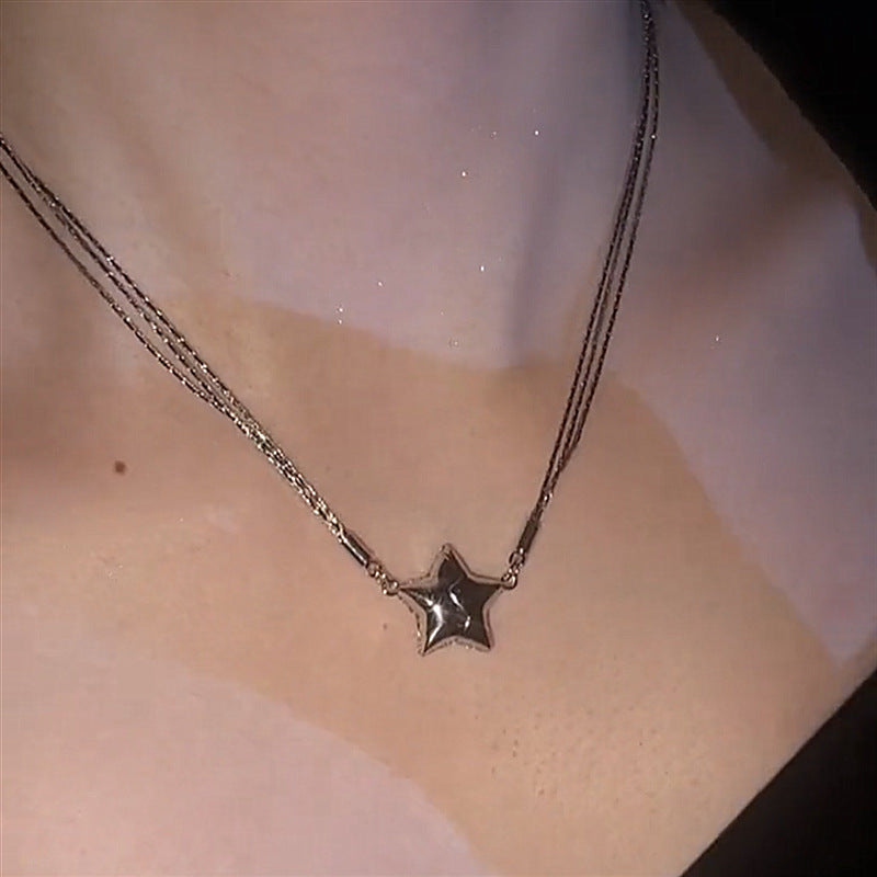 Magnetic Five-Pointed Star Necklace with Rhinestones