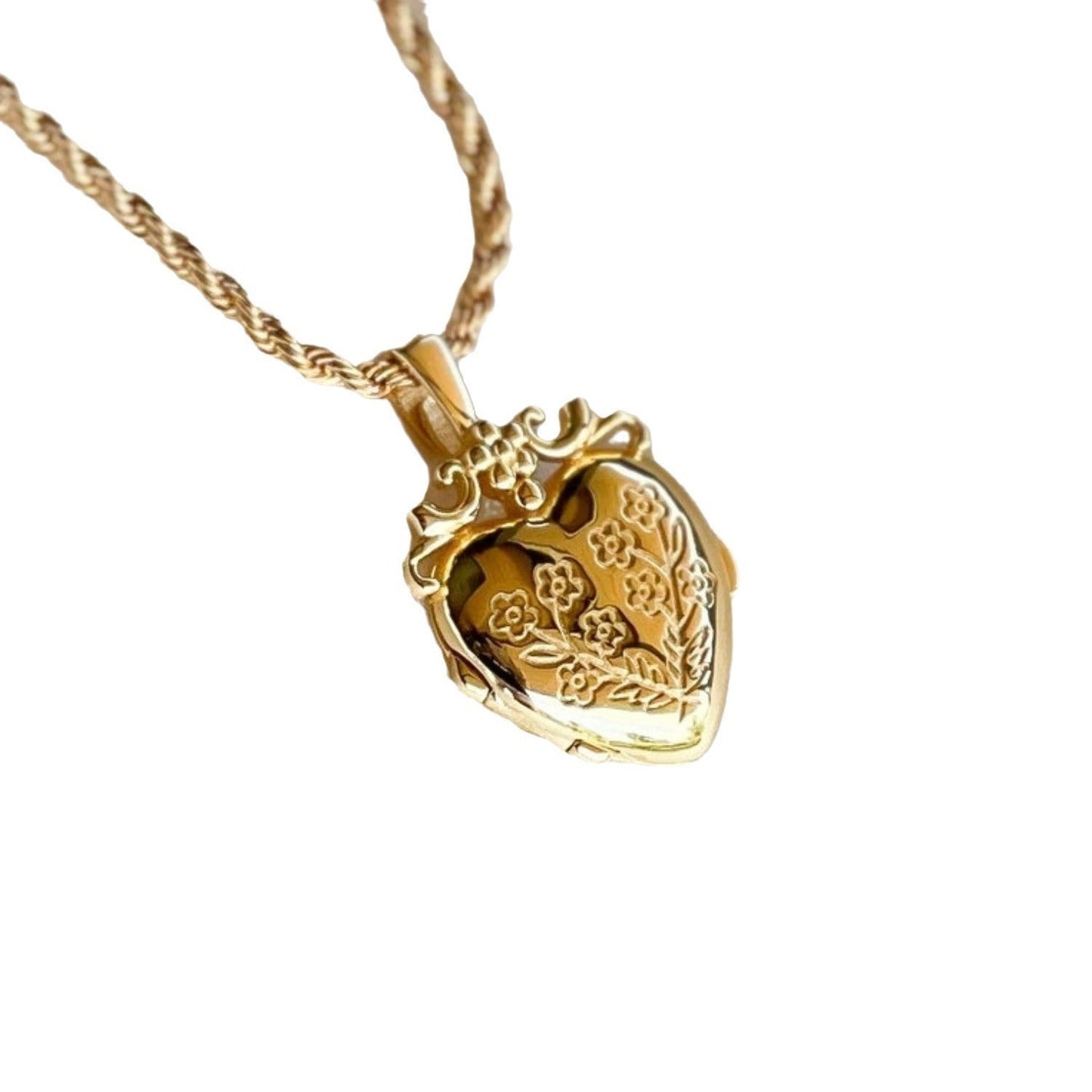 Love Heart Flowers Pendant Necklace
