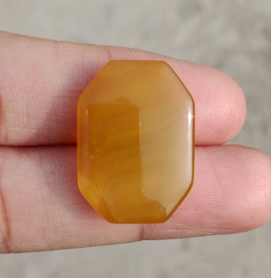 Natural Carnelian Gemstone- Yellow Aqeeq- 21.9ct 18x25mm