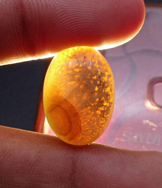 33.1ct Agate with Enhydritic Activity - Sulaimani Aqeeq - 24x17x11mm