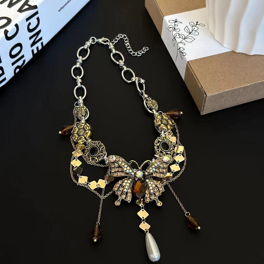 Retro Maillard Rhinestone Butterfly Pendant Necklace
