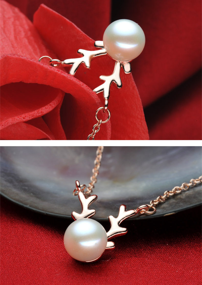 Small Elk Pearl Pendant Necklace