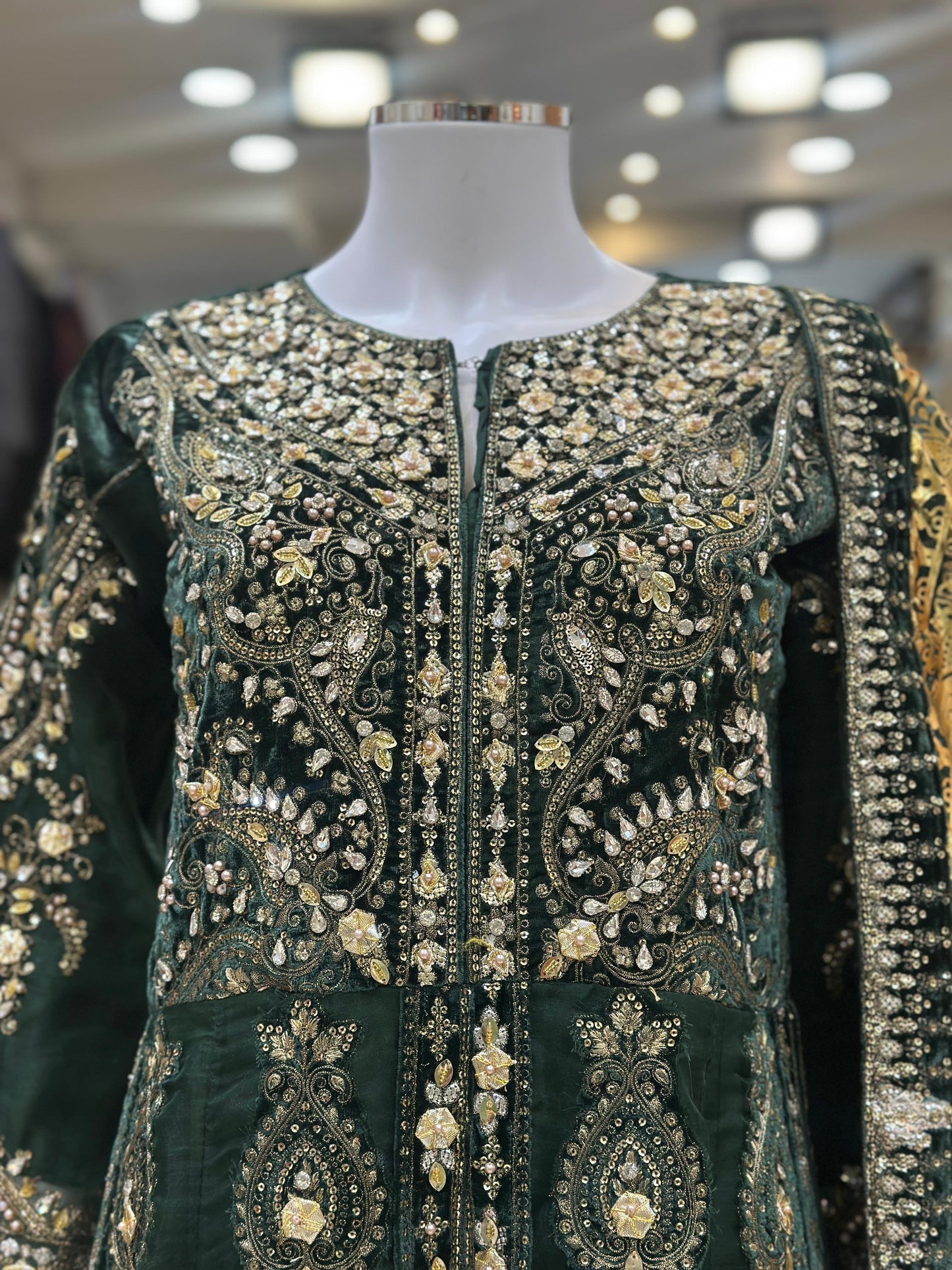 Tehwar- Luxury Organza Maxi Outfit with organza Dupatta-Ready To Wear TehV8D1