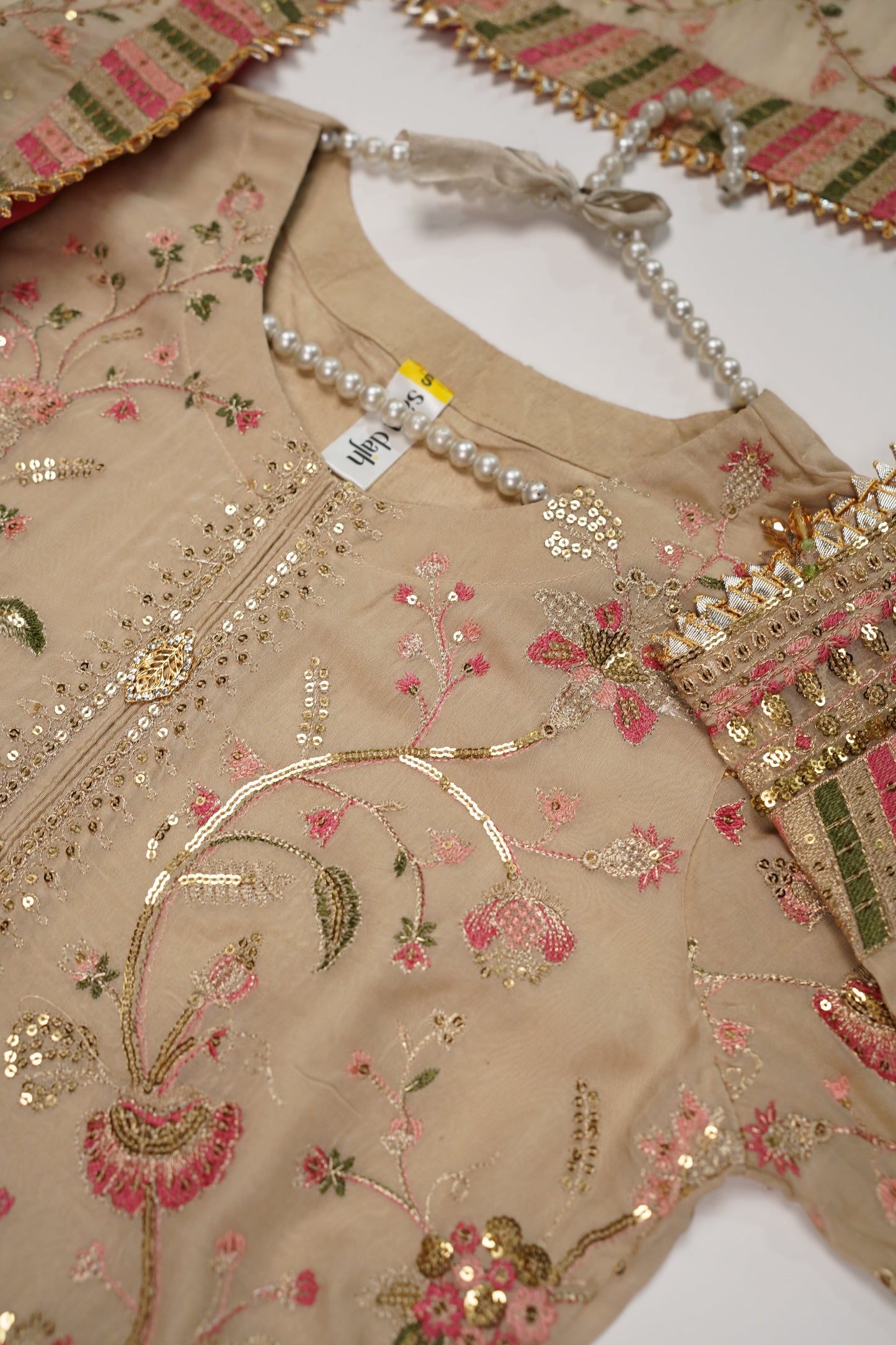 Husan e Jahan - Luxury Festive Collection - Ready to Wear - HEJ-V4-D7