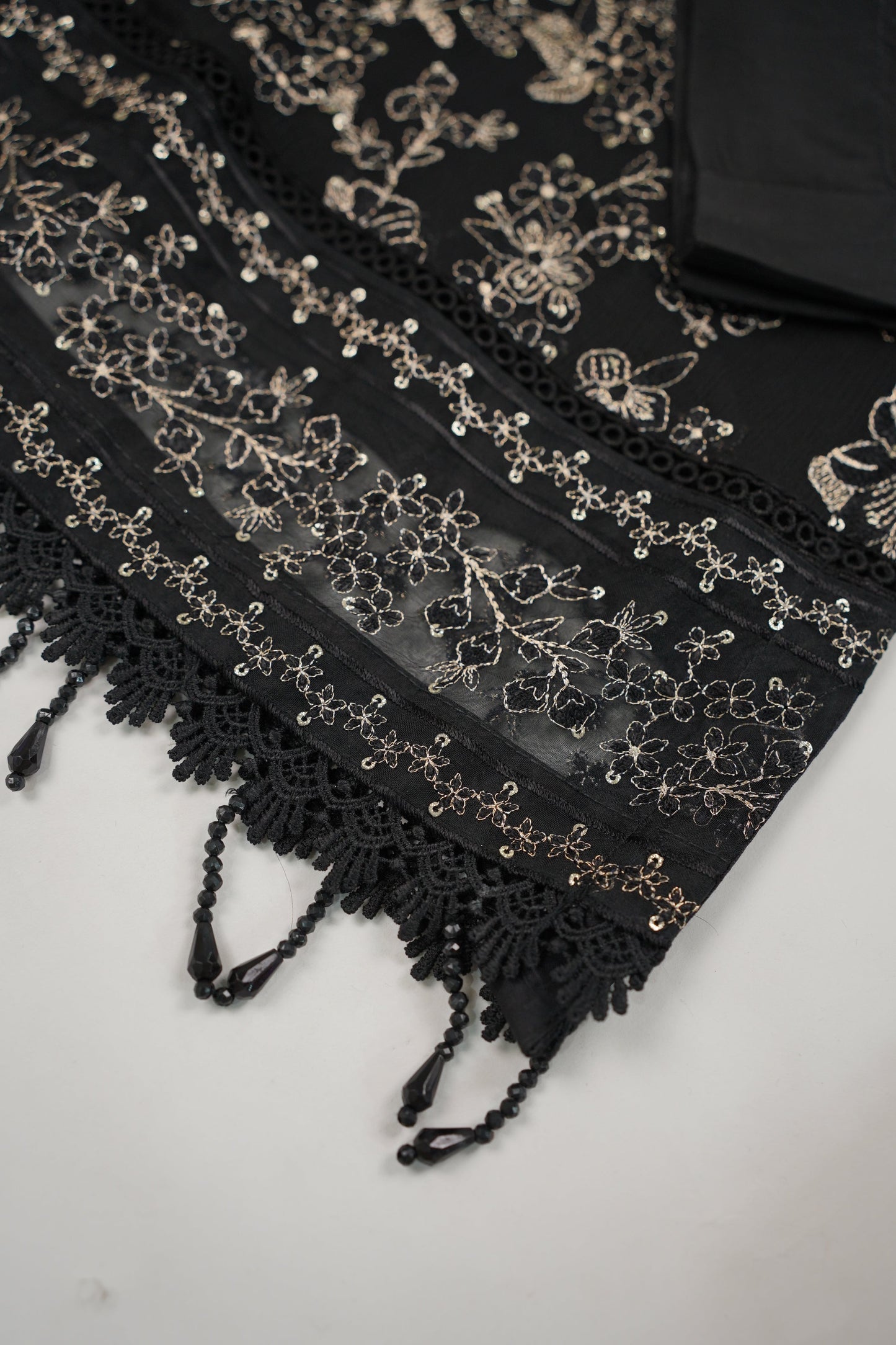 Husan e Jahan - Luxury Chiffon Outfit with Chiffon Dupatta - Ready to Wear - HEJBlackV3D5