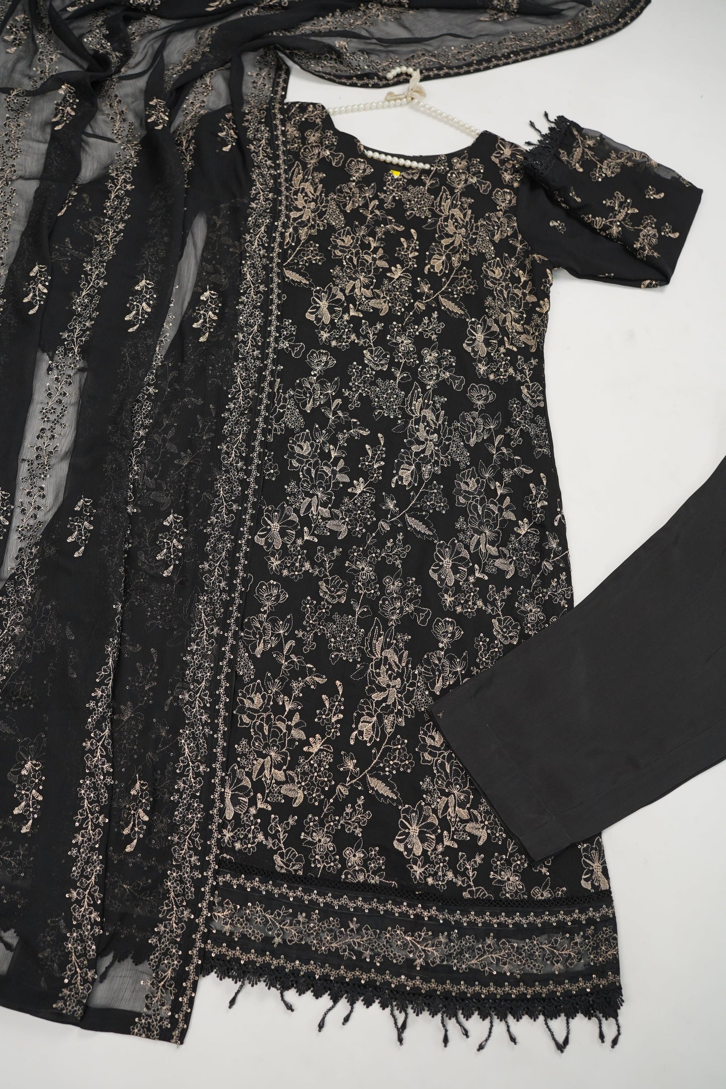 Husan e Jahan - Luxury Chiffon Outfit with Chiffon Dupatta - Ready to Wear - HEJBlackV3D5