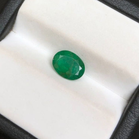 1.30ct Emerald for sale - Budh Ratna - Zamurd - Pachu Stone, Markat Mani Stone - 8x6mm