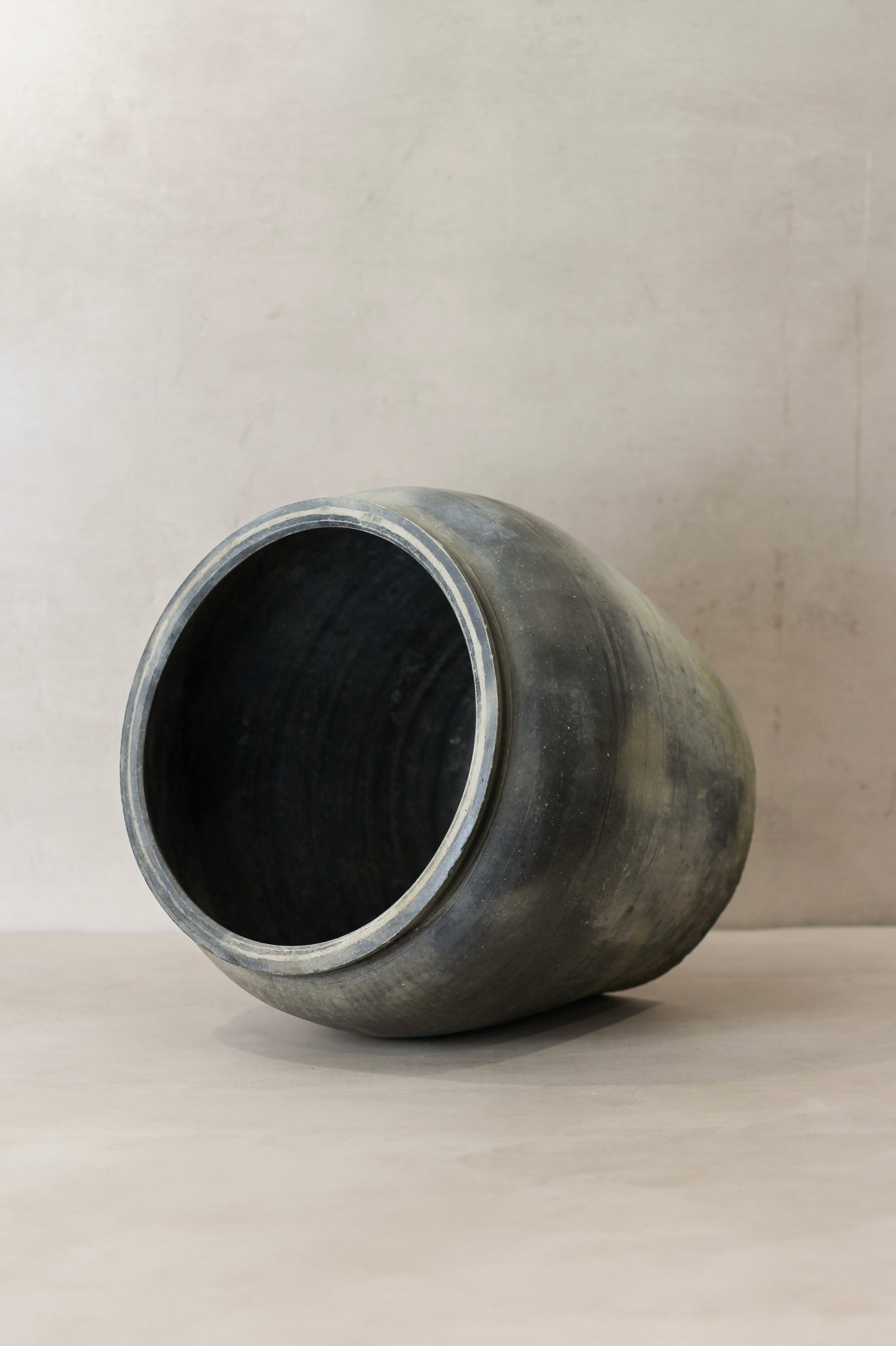 Vintage Dark Pot - No 76