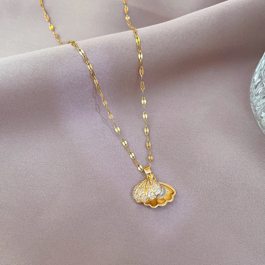 Shell Pearl Necklace With Rhinestones