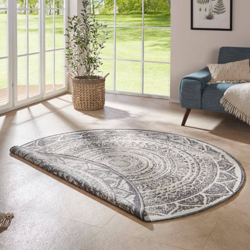 Siruma Reversible Round Indoor-Outdoor Rug