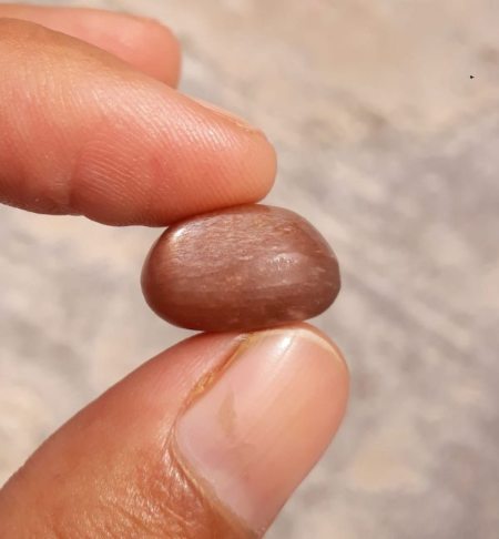 18.4ct Natural SunStone Cabochon - Heliolite - Aventurescent Feldspar - August Birthstone - 16.8 x 14.5mm