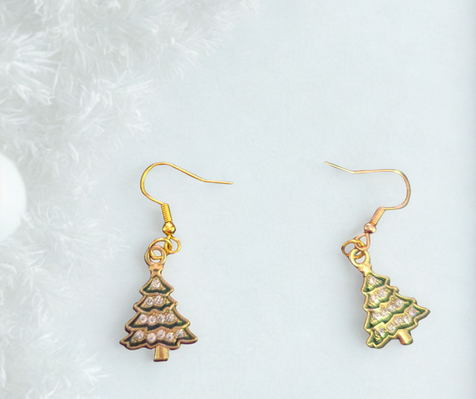 Sparkling Christmas Tree Earrings β Green Enamel & Rhinestones πβ¨