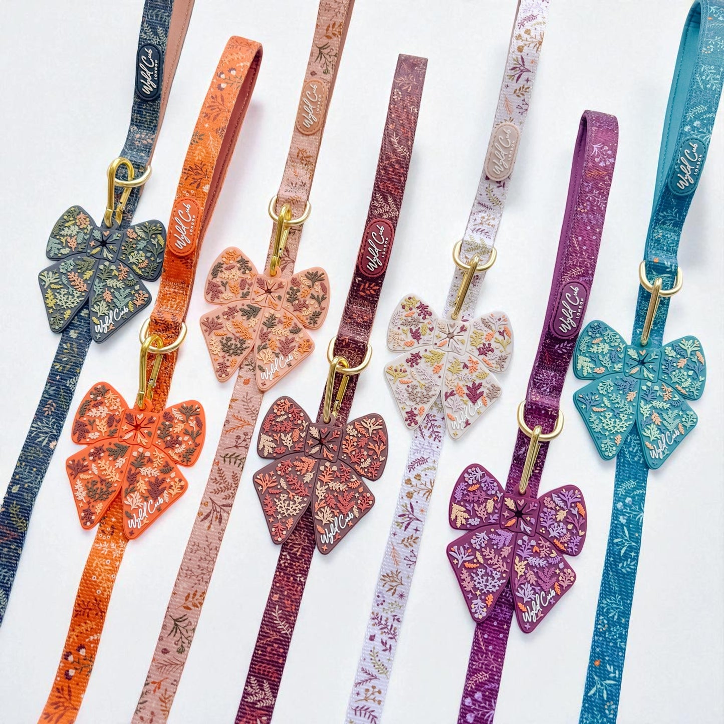 Wyld Cub - Dog Poop Bag Caddy: Chiswick Nutmeg