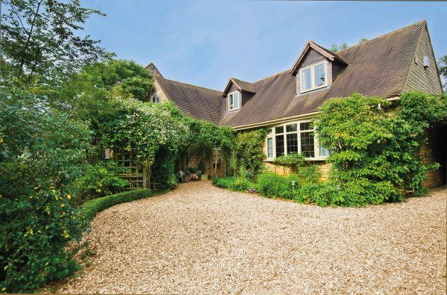 10-20mm Cotswold Stone Chippings