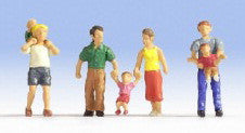 4 Parents and Children Terrarium Figures 15592