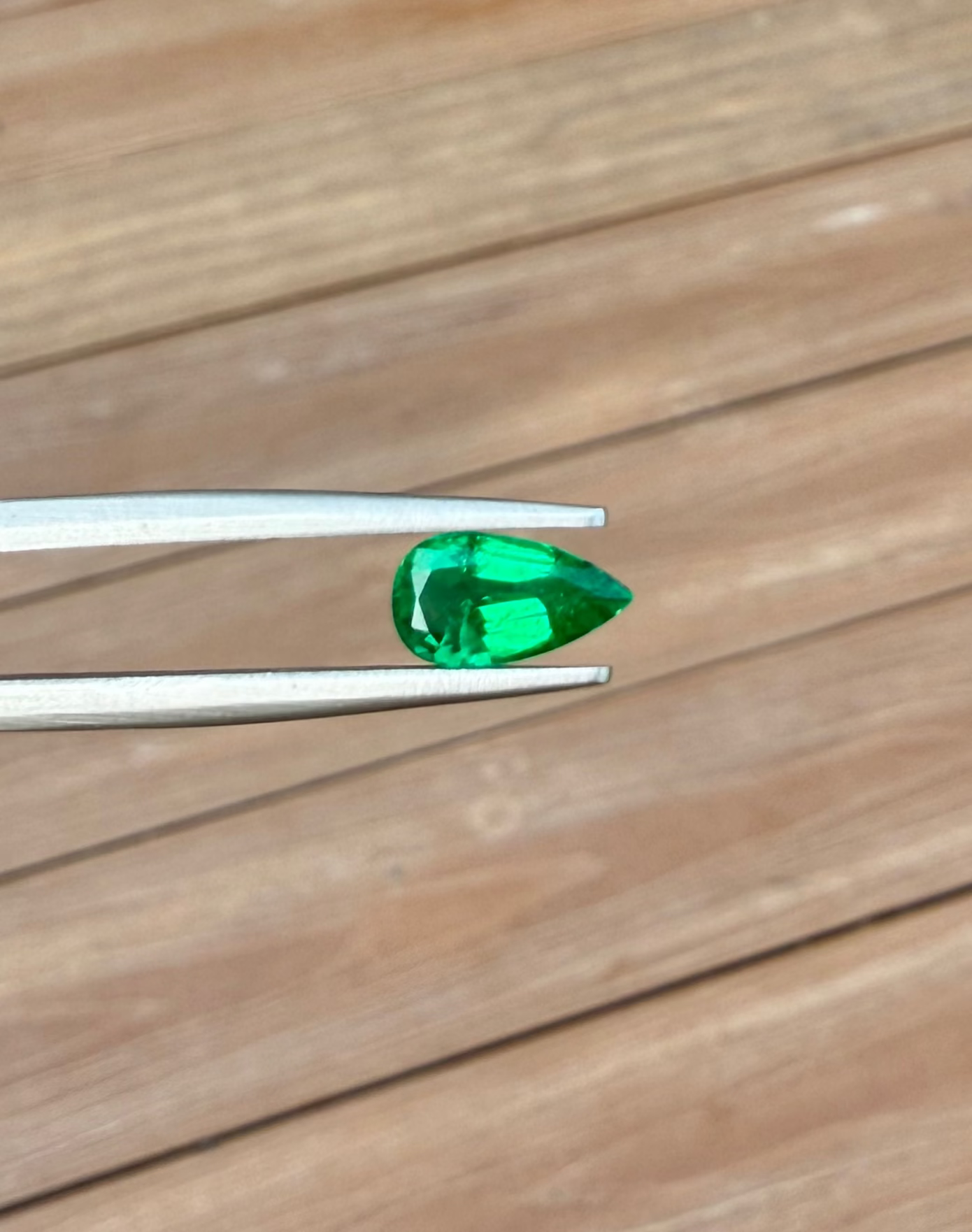0.88ct - Natural Emerald - Budh Ratna - Zamurd - Pachu Stone, Markat Mani Stone - 9.5x5.2x4.1mm