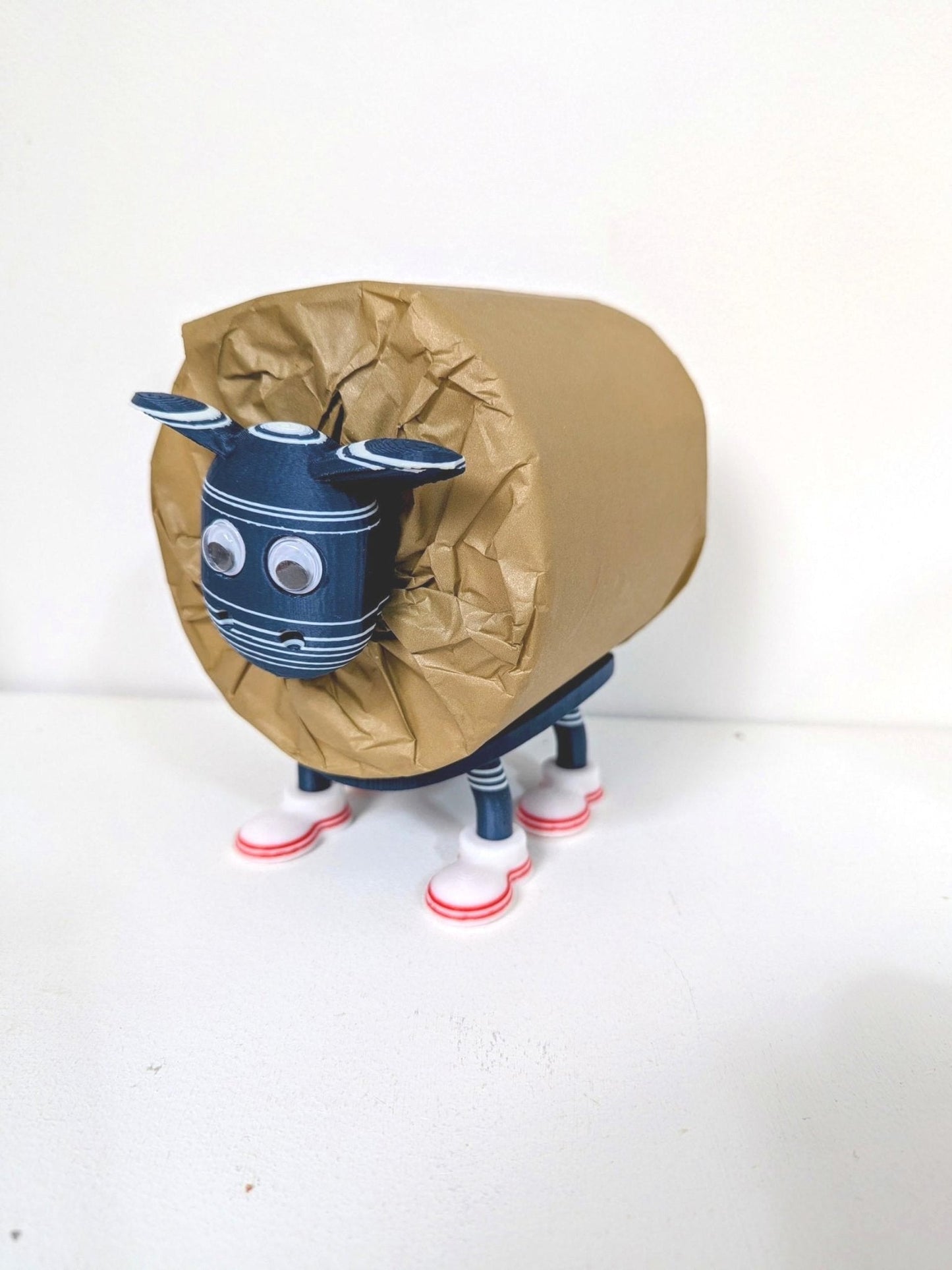Premiersheep Aberdeen Toilet Roll Holder β New 2025/26 Football Fan Gift β Universal Fit β Custom Boots