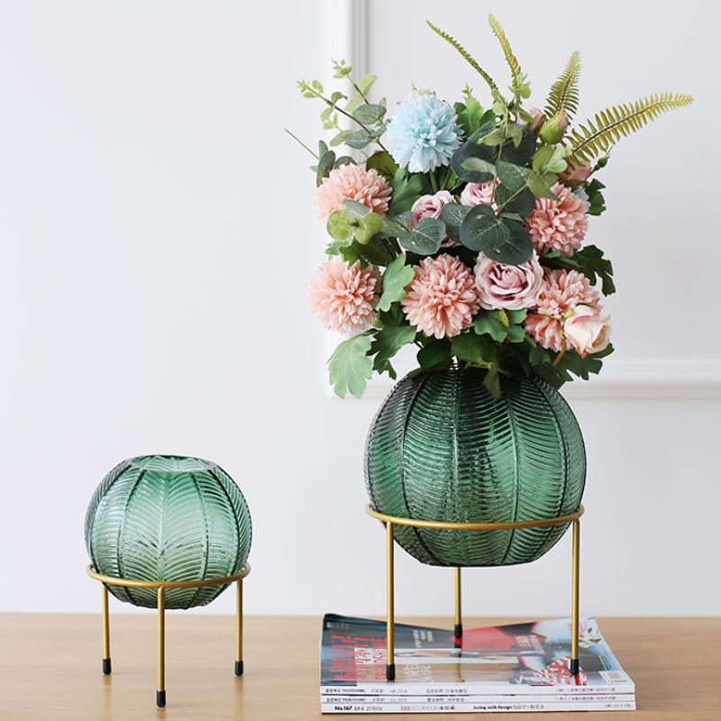 XI72 Decoration: Vase, Green