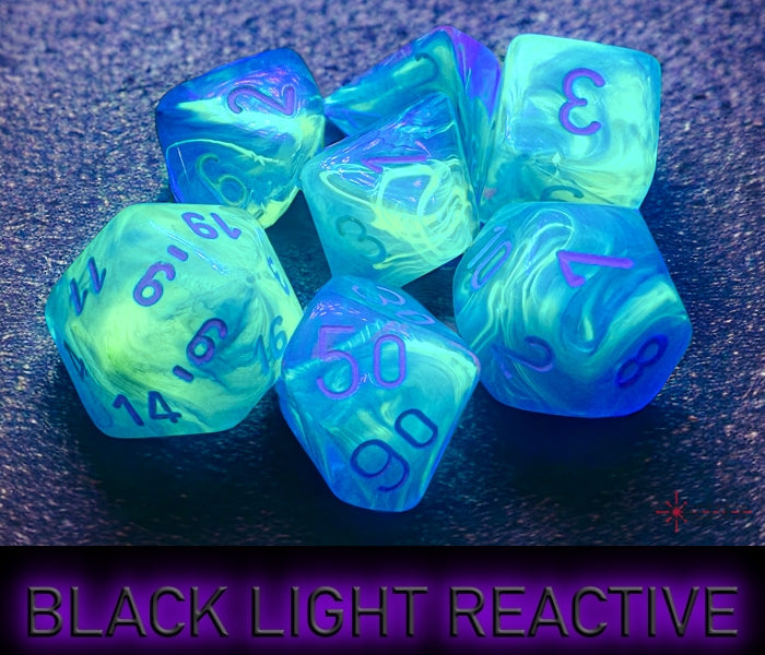 Chessex - Festive Polyhedral 7 Dice Set - Waterlily & White