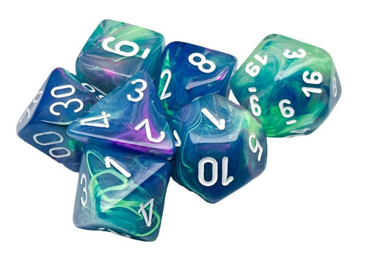 Chessex - Festive Polyhedral 7 Dice Set - Waterlily & White