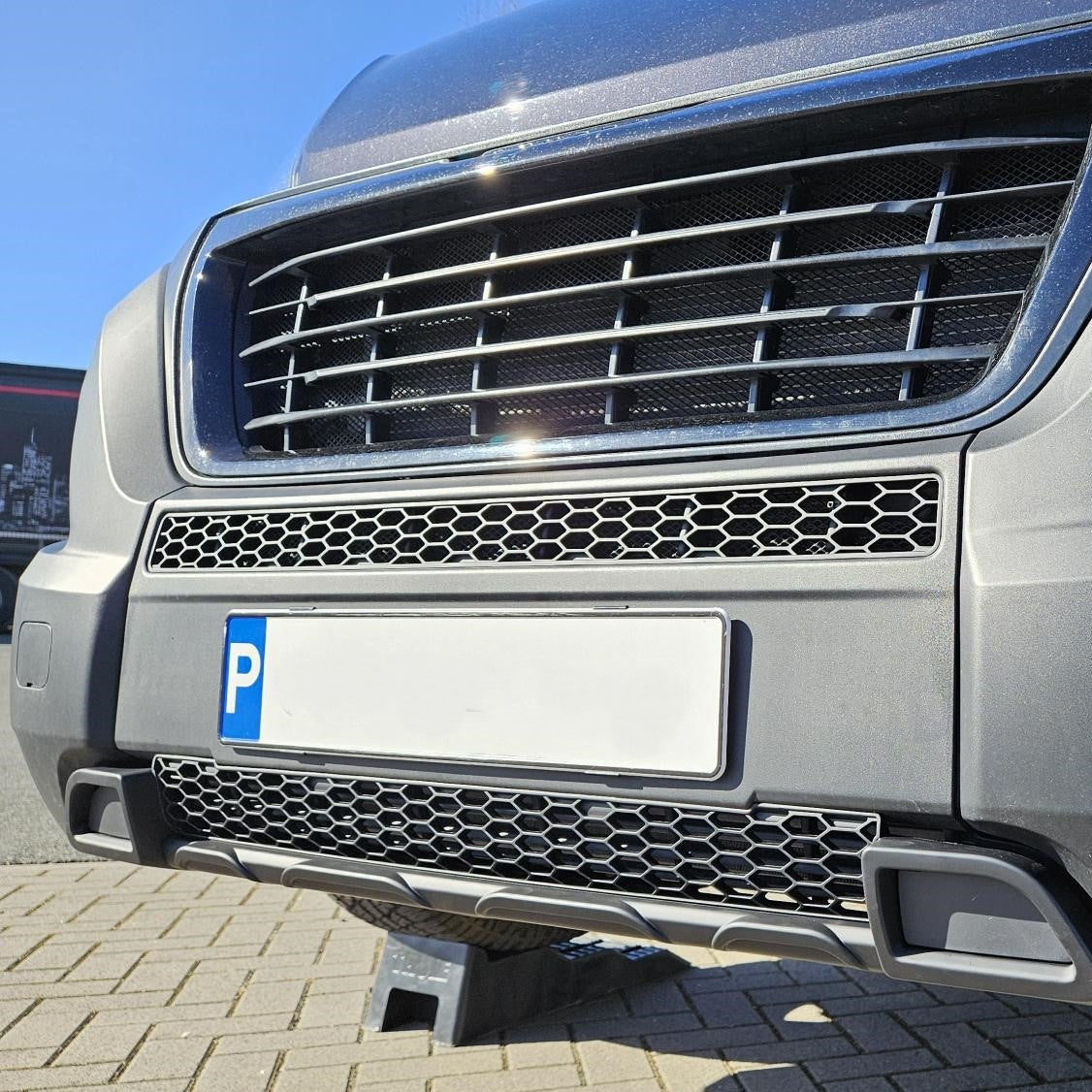 For Fiat Ducato Bumper Honeycomb - Matte Black, No Parking Sensors Version | Front Styling Upgrade