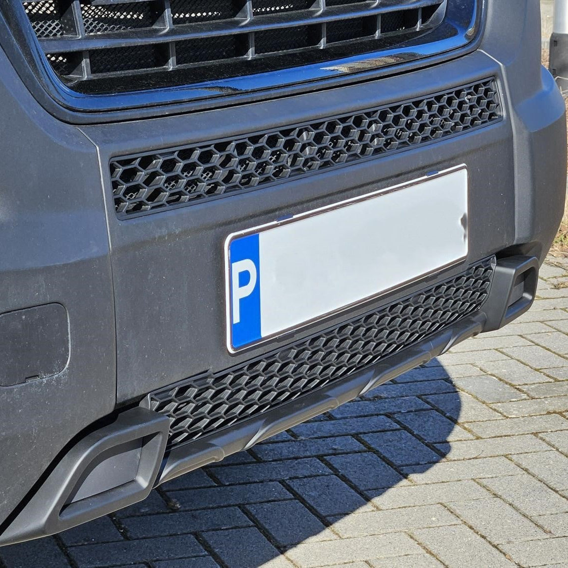 For Fiat Ducato Bumper Honeycomb - Matte Black, No Parking Sensors Version | Front Styling Upgrade