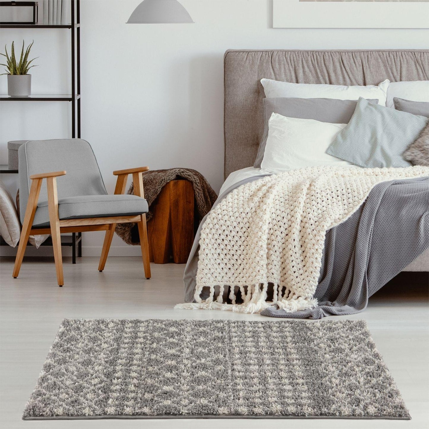 Moroccan Grey Shaggy Rug | 1010