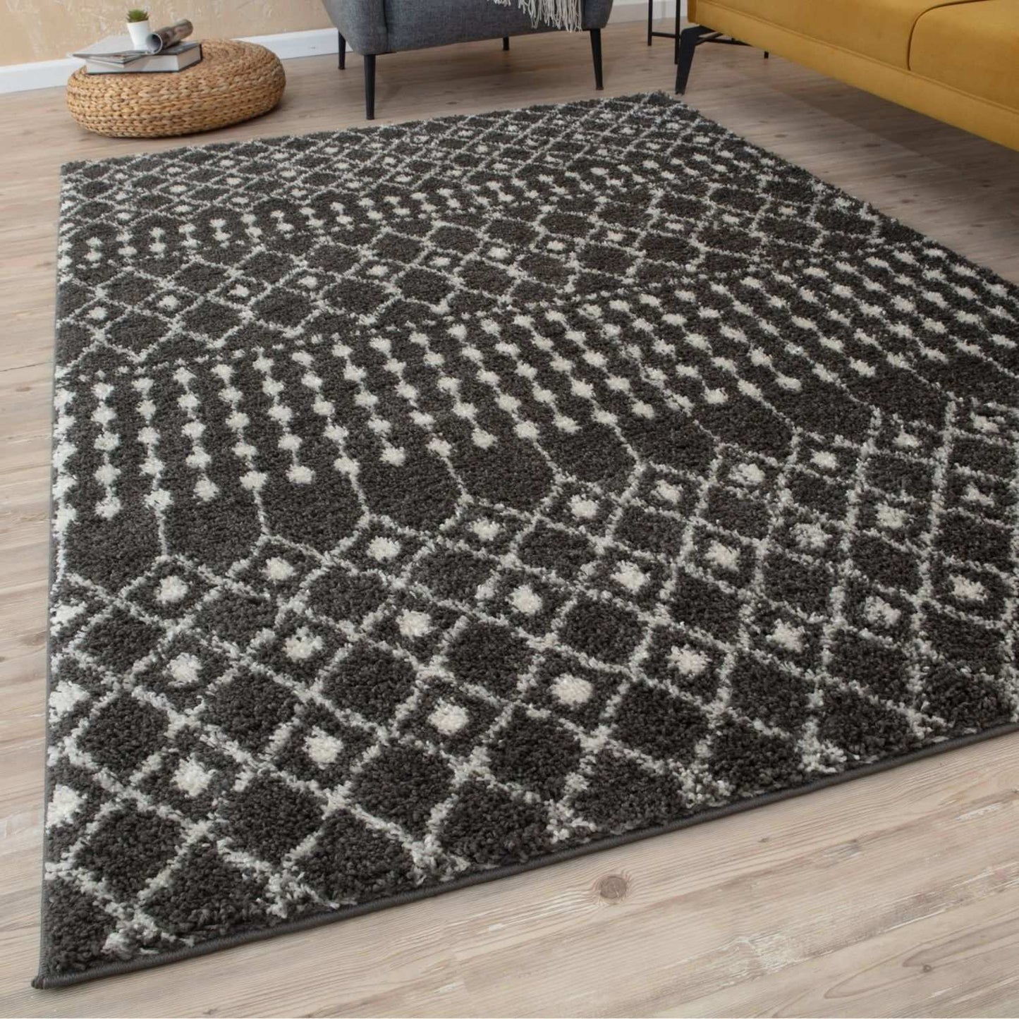 Moroccan Dark Grey Shaggy Rug | 1040