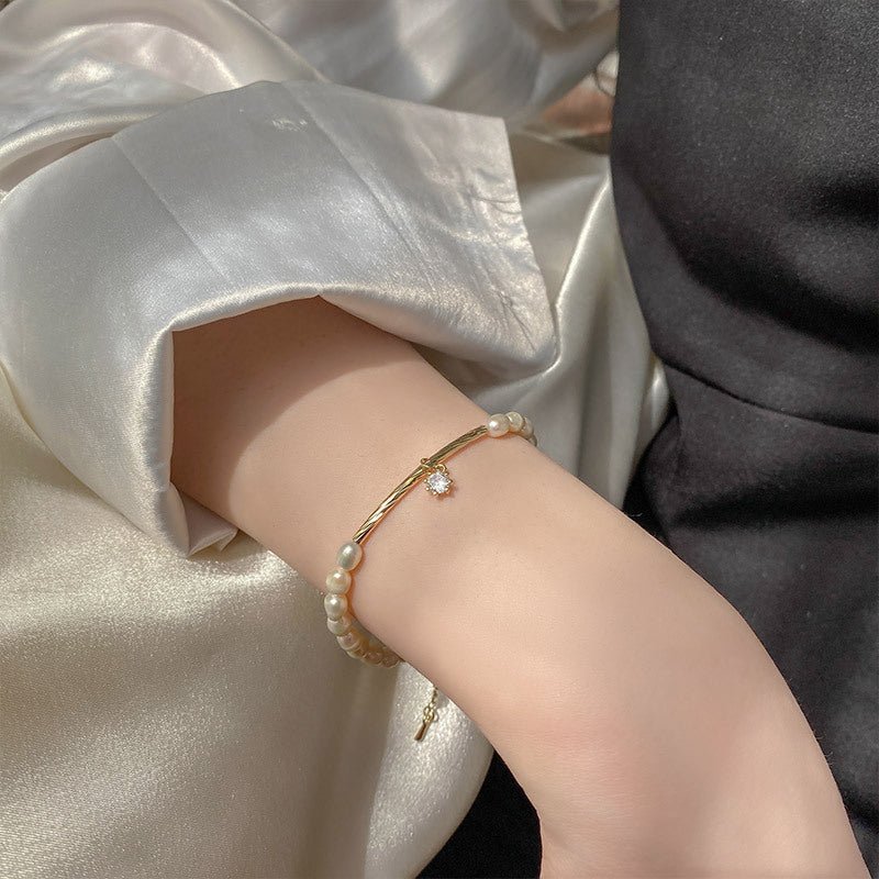 Minimalist Natural Pearl Bracelet