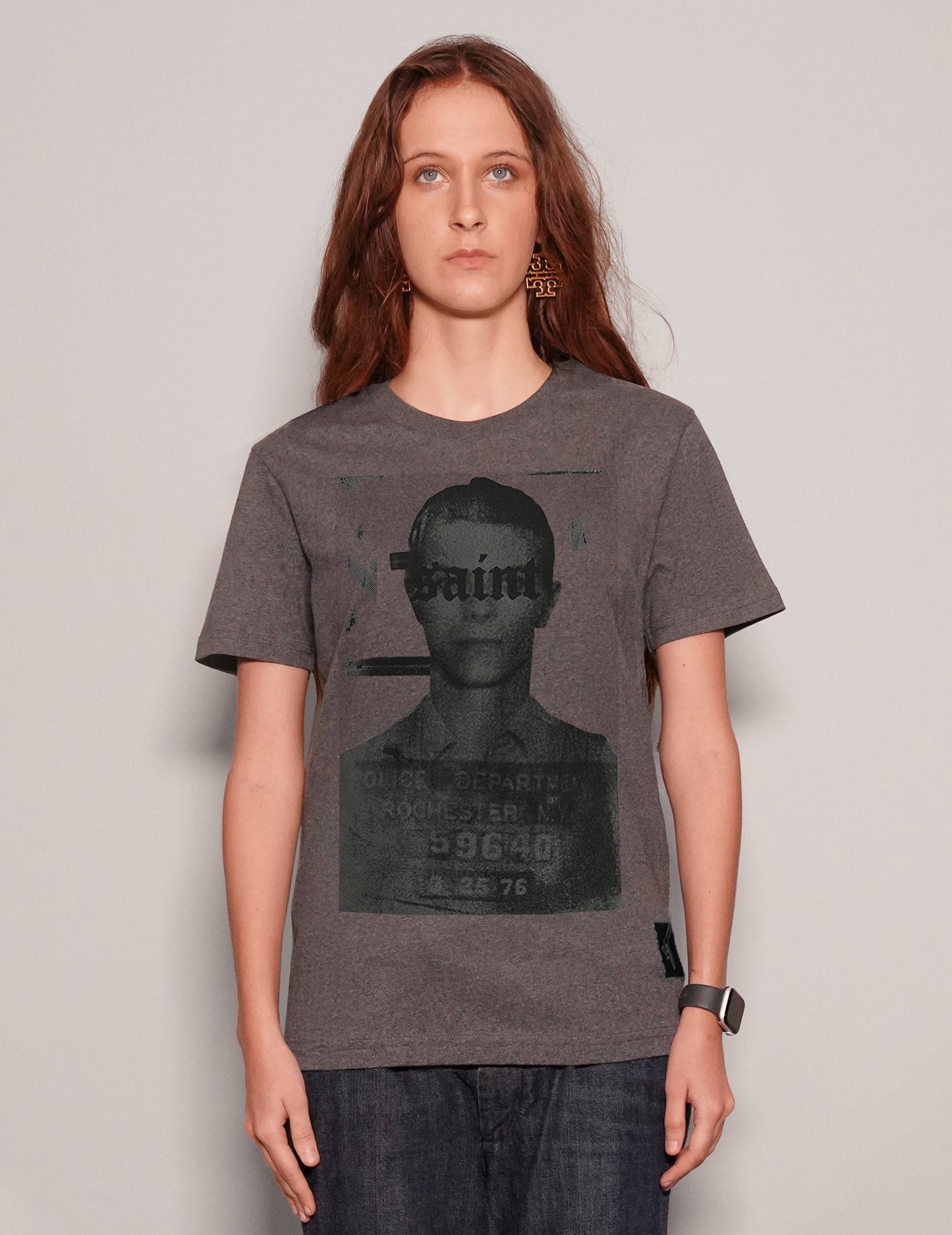 'Saint' T-Shirt in Grey