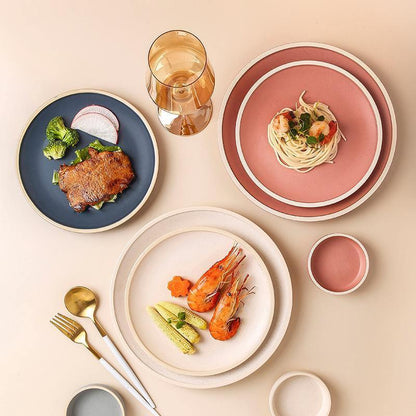 2 Pieces Of Plates