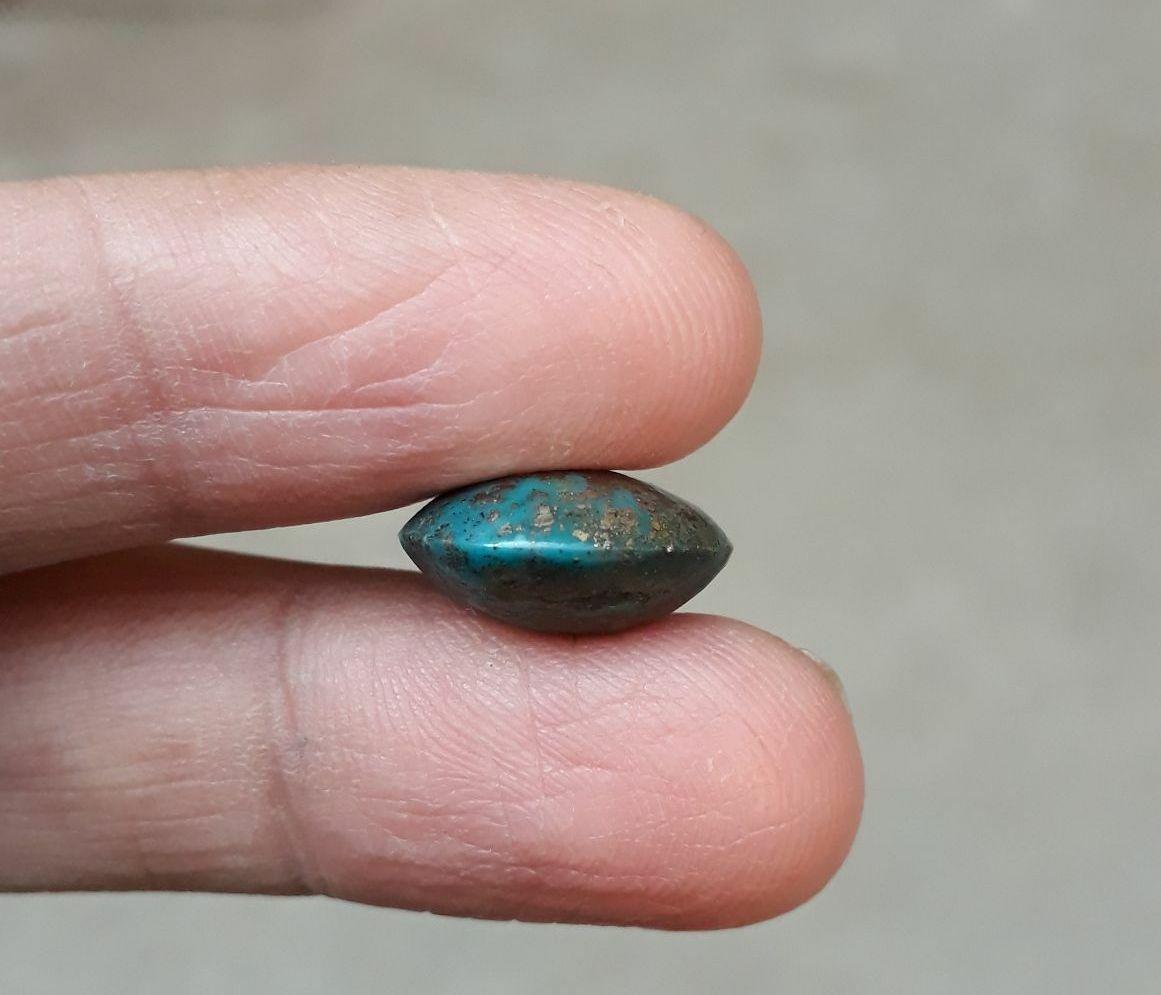 Natural Turquoise with Pyrite - green Matrix Turquoise - Shajri Feroza- 10ct-14x15mm