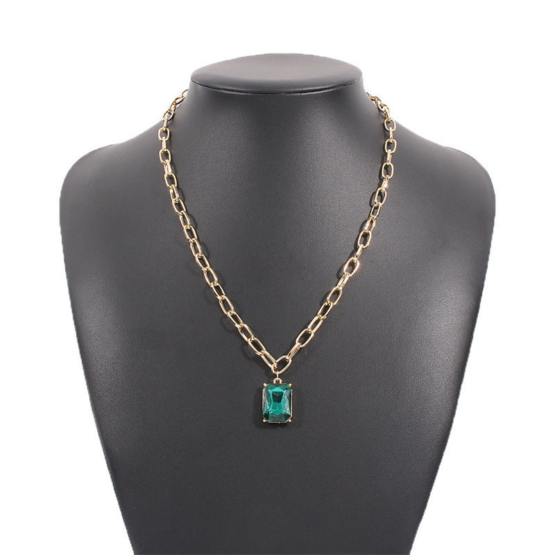 Retro Emerald Rhinestone Necklace