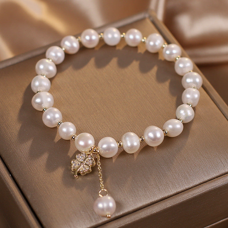 Pearl Four-Leaf Clover Pendant Bracelet