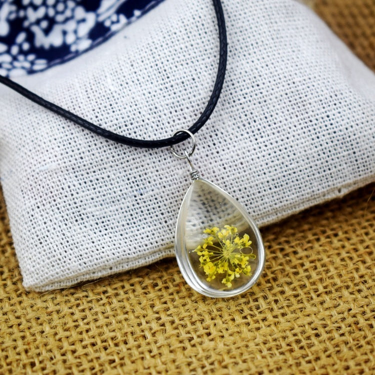 Dried Flower in Waterdrop Necklace & Bracelet Set