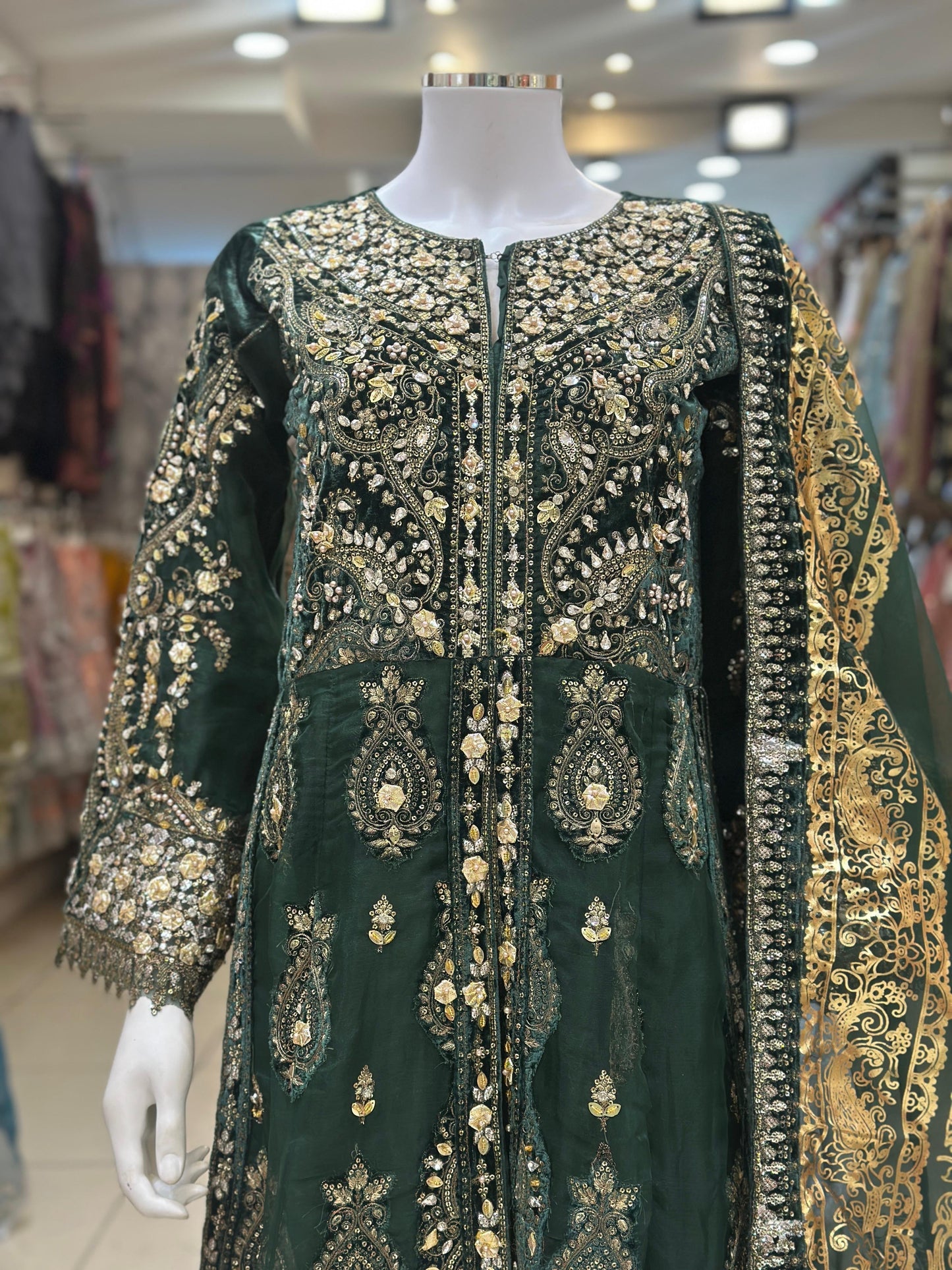 Tehwar- Luxury Organza Maxi Outfit with organza Dupatta-Ready To Wear TehV8D1