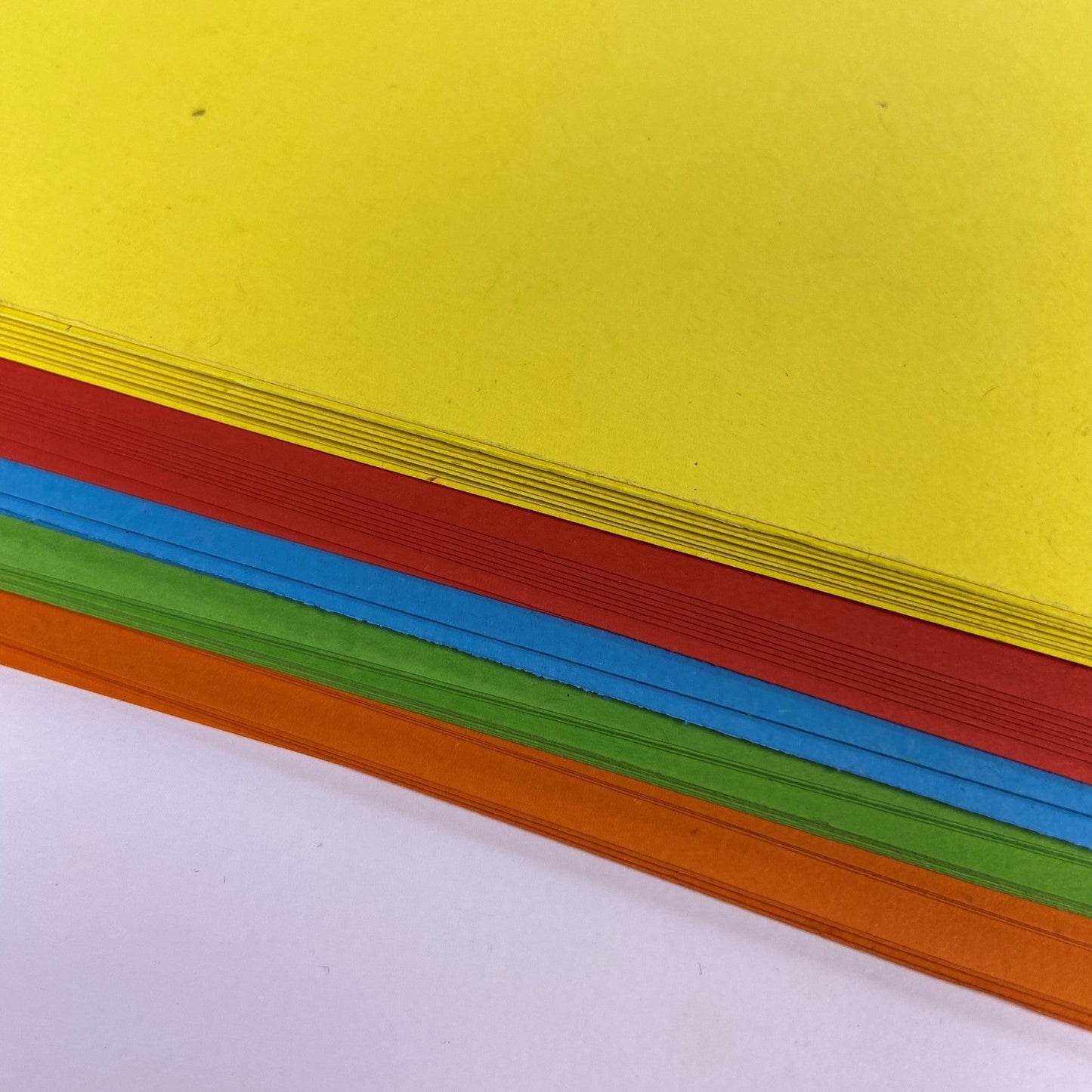 A4 Vivid Card 180gsm
