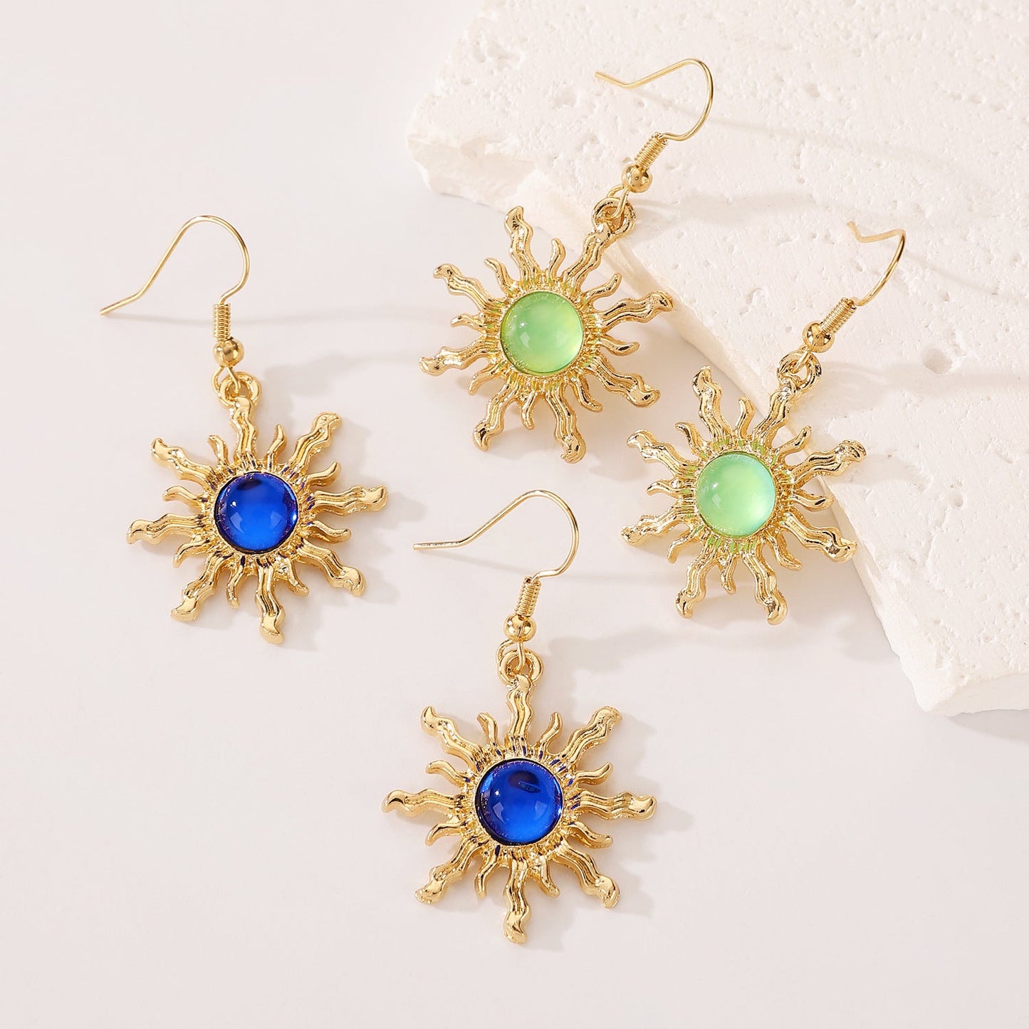 Vintage Sun Vug Stud Simple Earrings