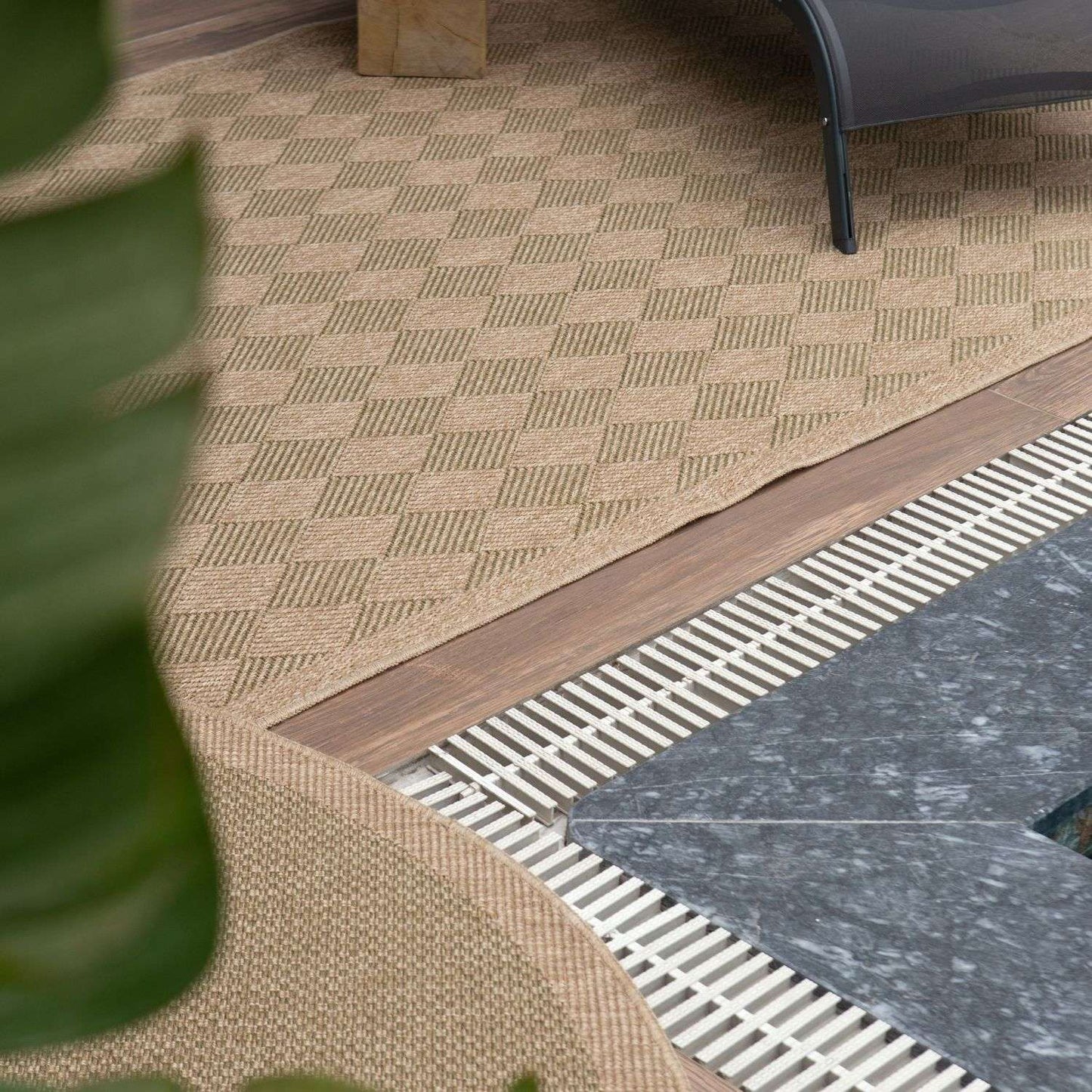 Nature Outdoor Rug Green | 5300G