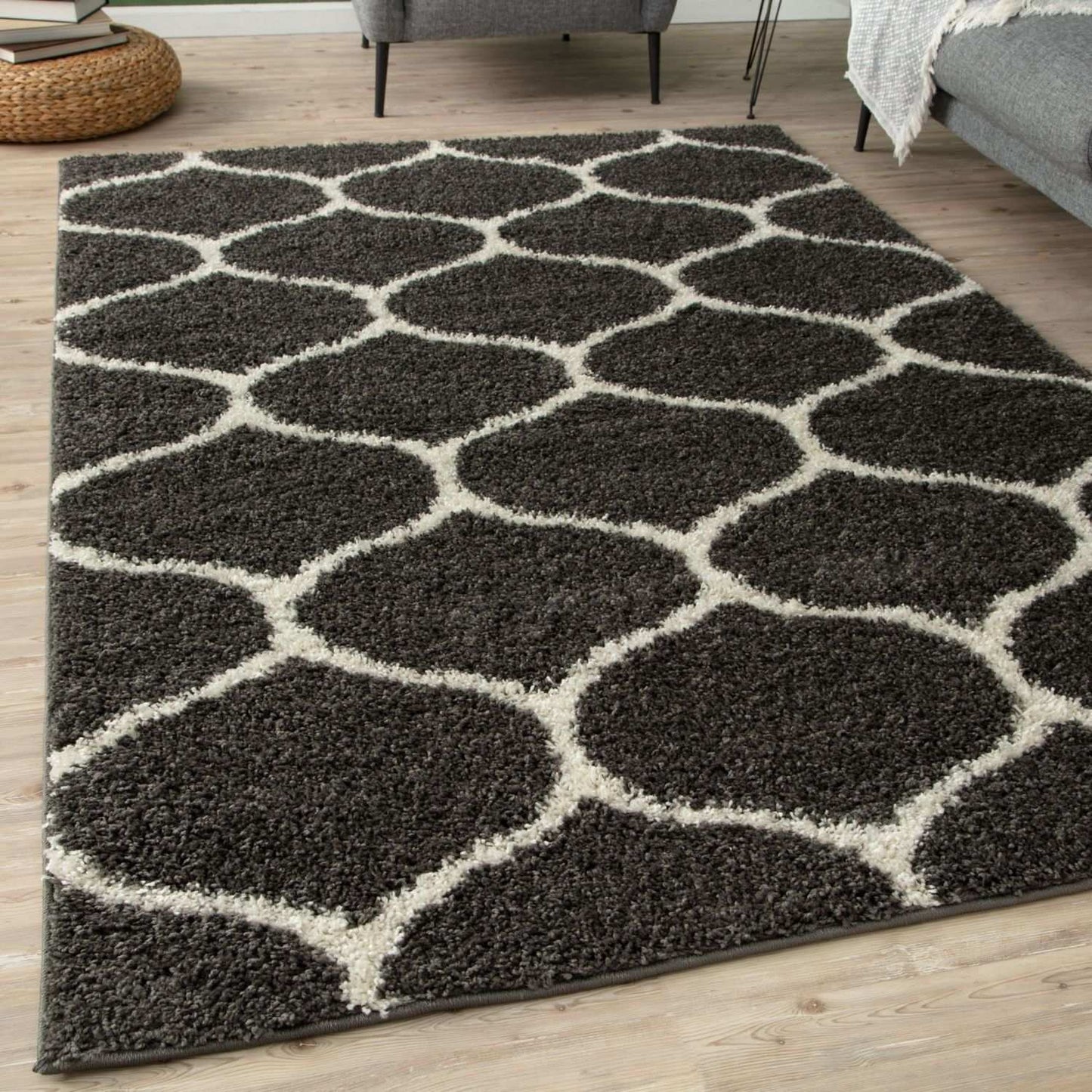 Moroccan Dark Grey Shaggy Rug | 640