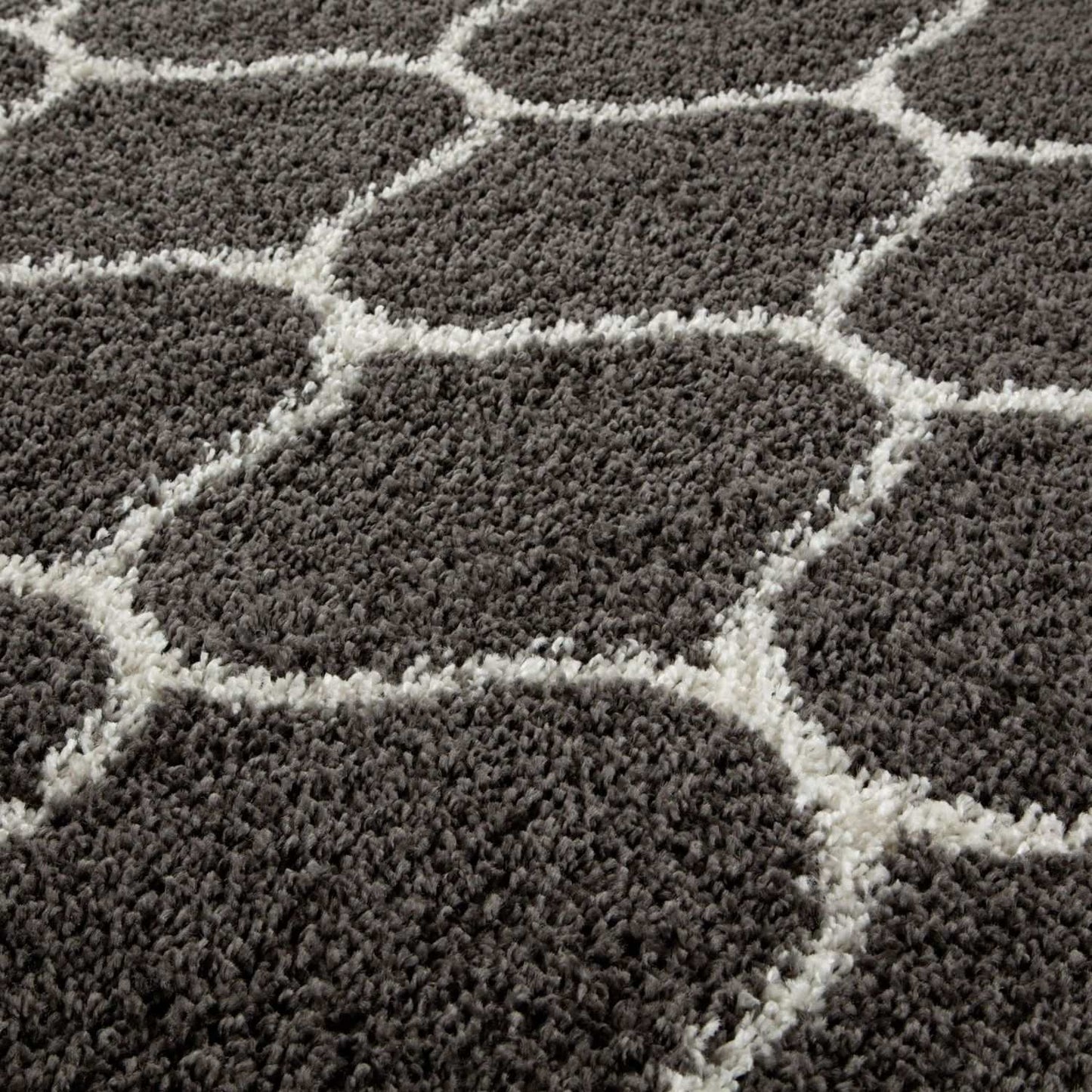 Moroccan Dark Grey Shaggy Rug | 640