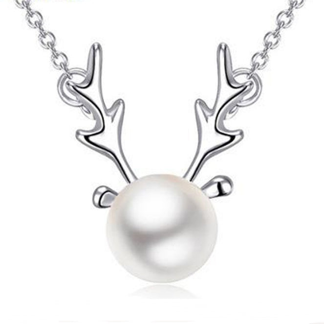 Small Elk Pearl Pendant Necklace
