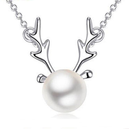 Small Elk Pearl Pendant Necklace