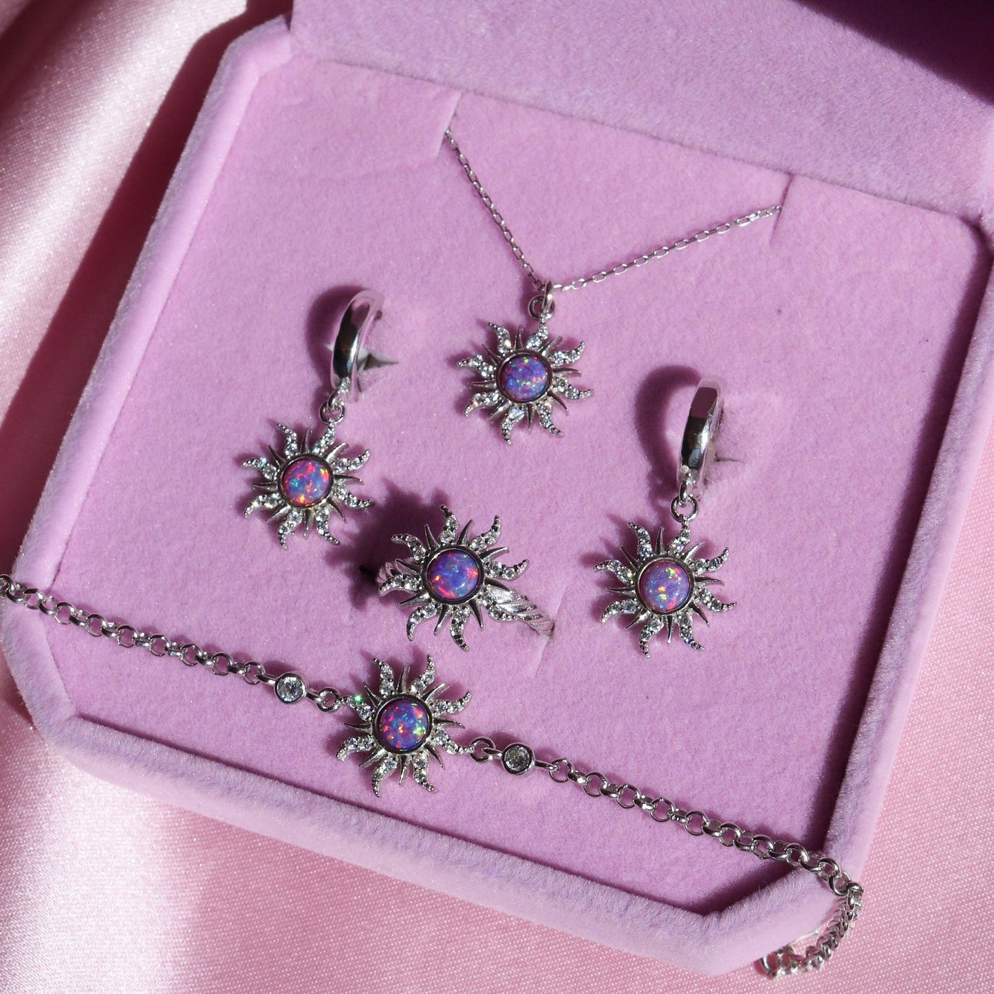 Vintage Multicolour Opal Pendant Necklace & Jewelry Set