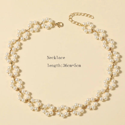 Pearl Flowers Necklace