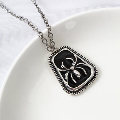 Exaggerated Spider Design Halloween Pendant Necklace