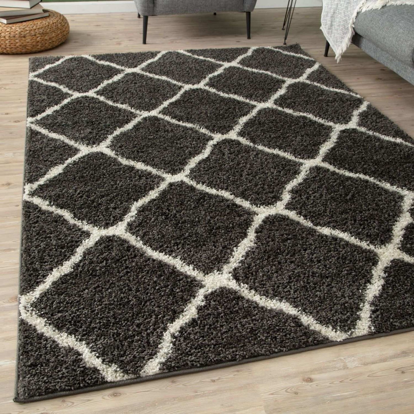 Moroccan Dark Grey Shaggy Rug | 740