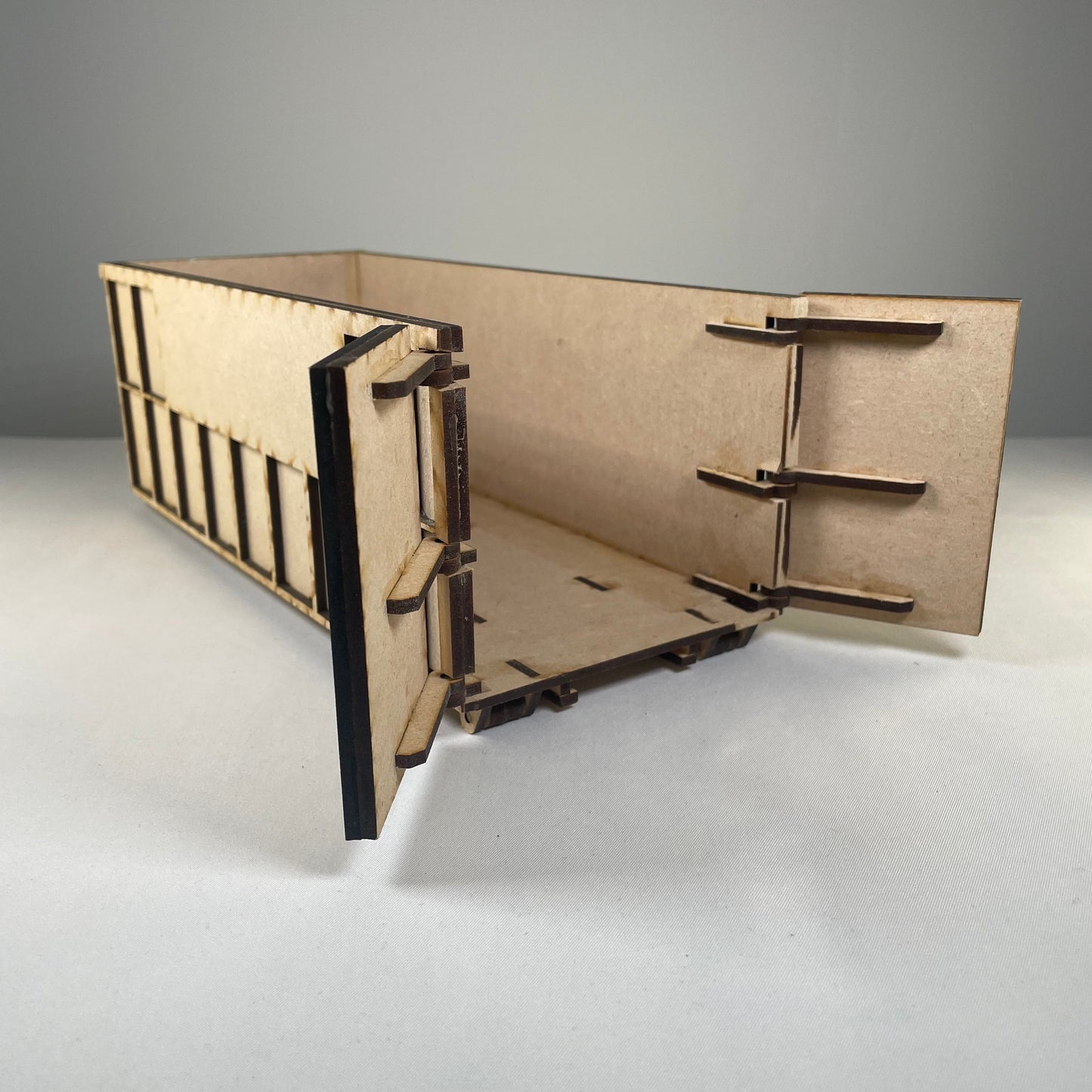 Roll-on / Roll-off Skip (RORO) - Ready-Made Model