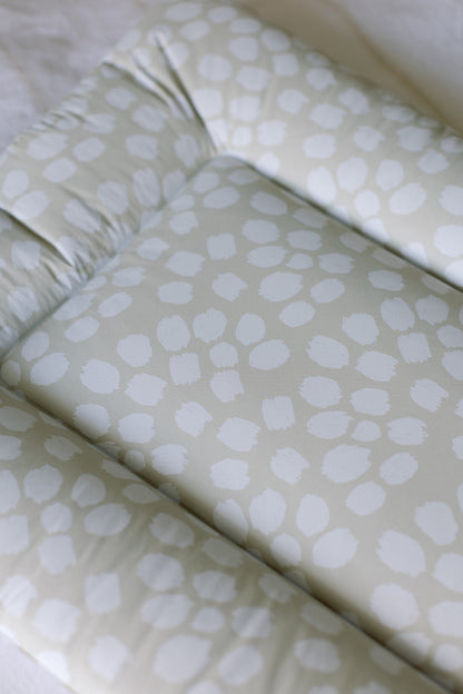 Scallop Comfort Changing Mat