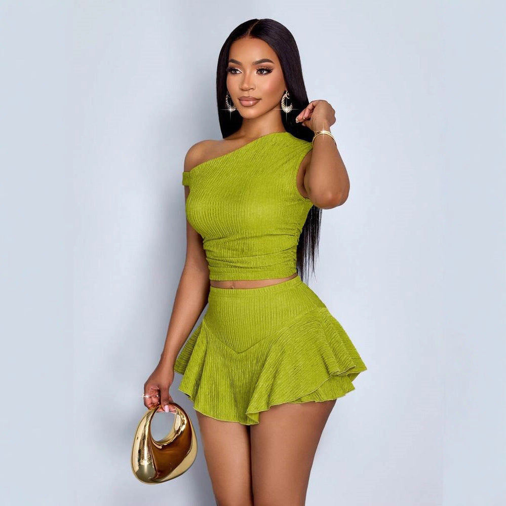 Solid Color Split Skirt & Top Set – Minimalist Two-Piece Outfit